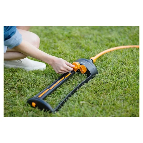 Fiskars 1023661 Metal Ayaklı Salınımlı Fıskiye - Görsel 4