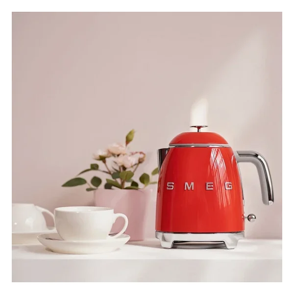 Smeg 50'S Style Retro Kızmızı KLF05RDEU 1400 W 0.8 lt Mini Kettle - Görsel 4