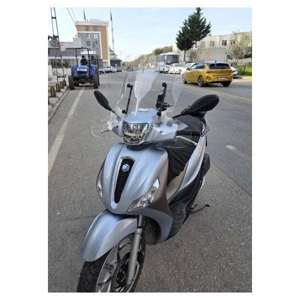 Motocam Piaggio Medley S 150 Ön Cam 2021-2026 Model 56Cm Şeffaf Renkli Elcikli Aparatsızdır - Görsel 4