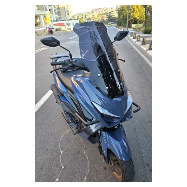 Motocam Küba Newcity 125 Ön Cam 2023-2026 Model 65Cm Siyah Renkli 4Mm Orta Boylu - Görsel 7