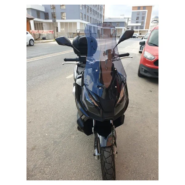 Motocam Kanuni Seha 250 Ön Cam 2022-2026 Model 65Cm Füme Renkli 4Mm Orta Boylu - Görsel 10