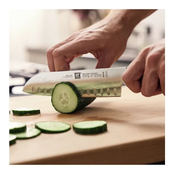 Zwilling Gourmet 18 cm Oluklu Santoku Bıçağı - Görsel 6