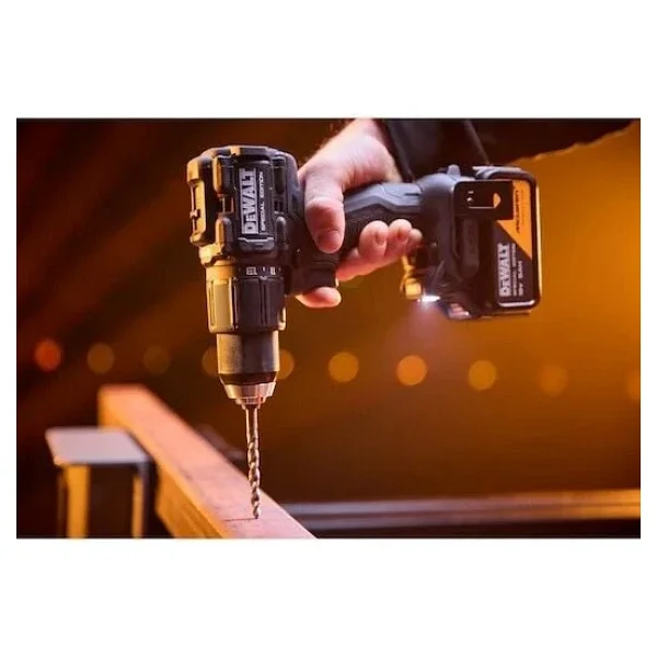 Dewalt Mclaren 18V Akülü Vidalama & Kömürsüz Akülü Darbeli Matkap 2'Li Set (5.0Ah Çift Akü Seti) - Görsel 3
