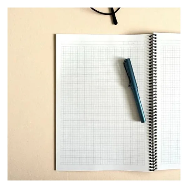 Fark Tanıtım Kareli Spiralli Not Defter, A4 Boyut (21x29,7 cm), 60 Yaprak, 90gr. Ivory Kağıt, Ofis İçin İdeal (Siyah Kapak) - Görsel 6