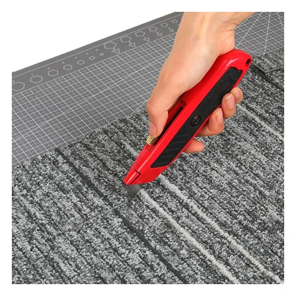 Workpro WP213005 Alüminyum Rötuş Maket Bıçağı + 3 Adet Yedek Bıçak - Görsel 6