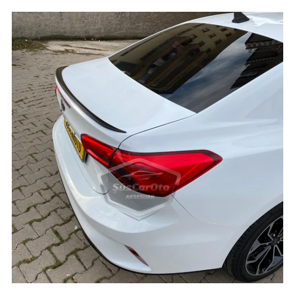 Ford Focus 4 2018 ve Sonrası Sedan Uyumlu Bagaj Üstü Spoiler Bagaj Çıtası Piano Black Parlak Siyah - Görsel 9