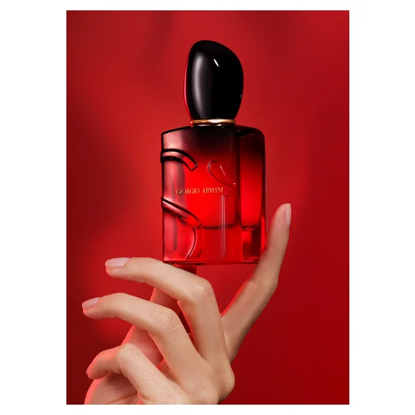 Giorgio Armani Si Passione Intense EDP 100 ml Kadın Parfüm - Görsel 4