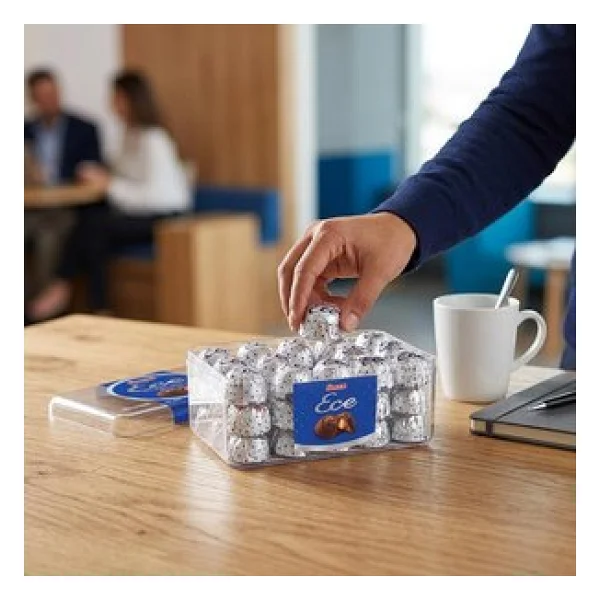 Ülker Ece Bütün Fındıklı Sütlü Çikolata 458 gr - Görsel 2