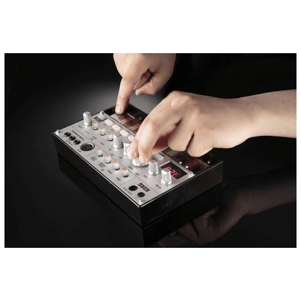 Korg Volca Bass Analogue Bass Machine - Görsel 4