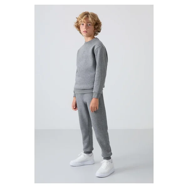 TOMMY LIFE Gri Melanj Pamuklu Kalın İçi Tüylü Standart Fit Nakışlı Erkek Çocuk Eşofman Takımı, 12-13 Yaş - Görsel 7