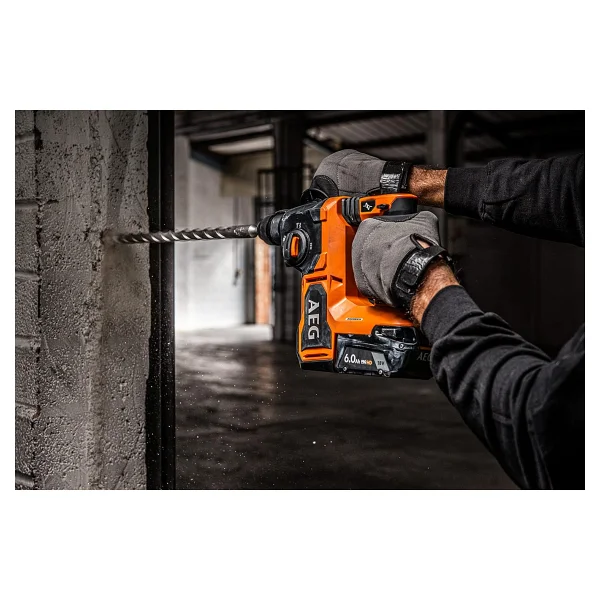 AEG BBH 18BL2-502C Çift Akülü 5 Ah Kırıcı-Delici - Görsel 3