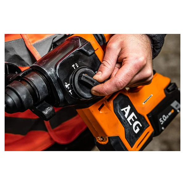 AEG BBH 18BL2-502C Çift Akülü 5 Ah Kırıcı-Delici - Görsel 8