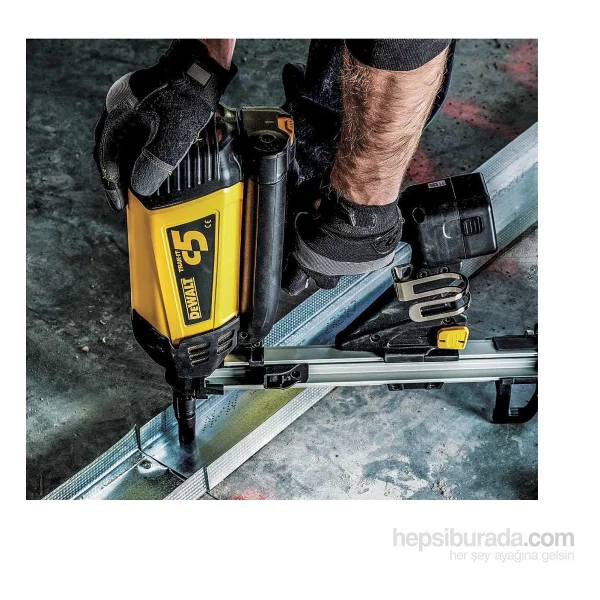 Dewalt DDF5110500 C5 Gazlı Çivi Çakma Makinesi - Görsel 3
