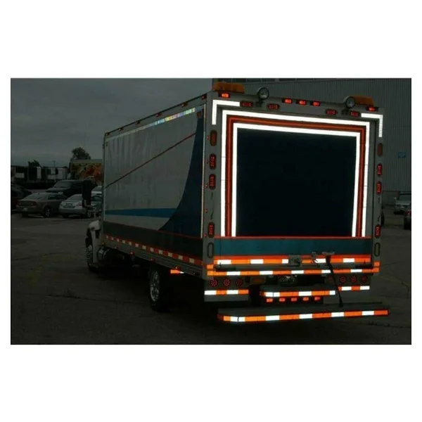 Badem10 Tüvtürk Onaylı Reflektörlü Reflektif Fosforlu Şerit Bant Kırmızı Reflekte İkaz Bandı (5 METRE) - Görsel 4
