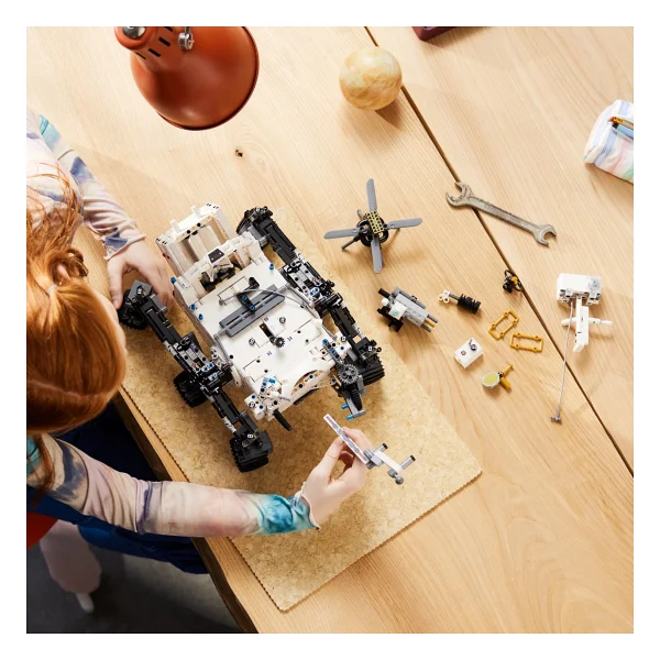 Lego 42158 Technic Nasa Mars Rover Perseverance - Görsel 5