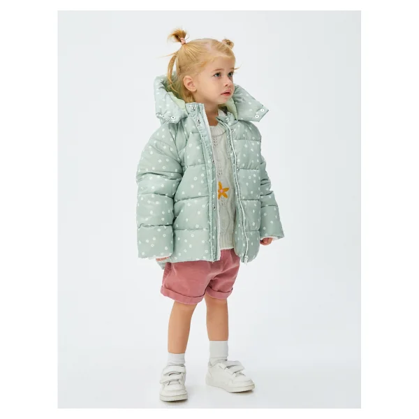 Koton 4WMG00002AW9D9 Siyah Puantiyeli Kapüşonlu Kız Bebek Şişme Mont - Görsel 4