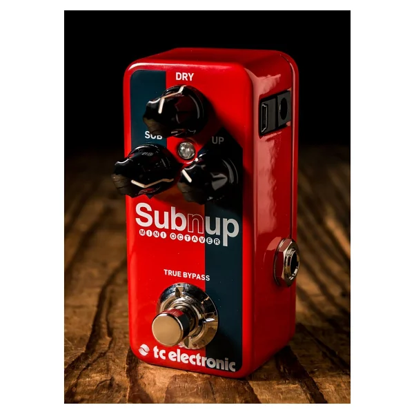 TC Electronic Sub'N Up Mini Octaver Efekt Pedalı - Görsel 2