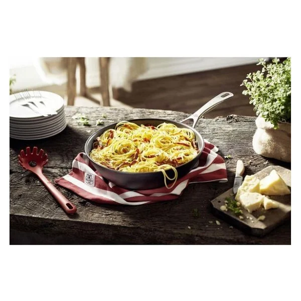 Ballarini Rosso 29 cm Silikon Makarna Kepçesi - Görsel 5