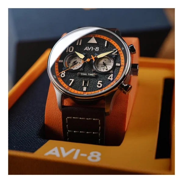 AVI-8 Hawker Hurricane Carey Dual Time AV-4088 Deri Kordon Erkek Kol Saati - Görsel 5