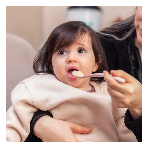 Mamajoo Ergonomik Beslenme Kaşık Seti Powder Pink & Beyaz, 6 Ay+ İkili - Saklama Kabı Hediyeli - Açık Pembe - Beyaz - Görsel 6