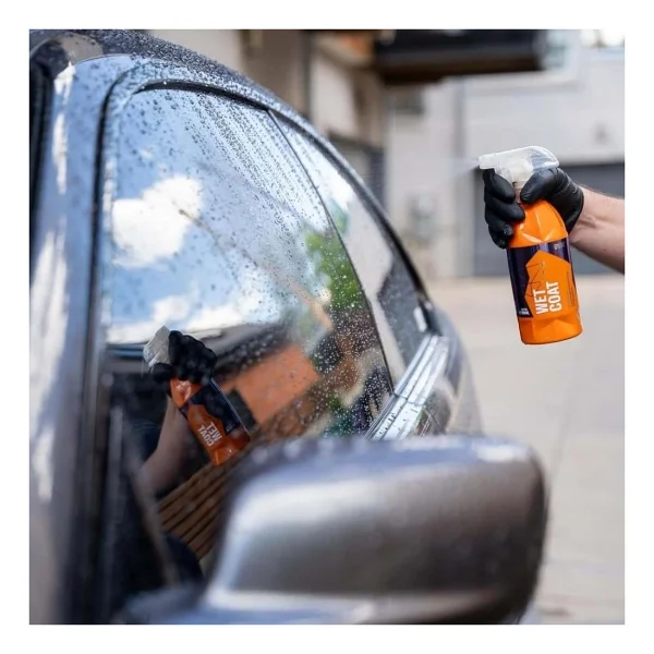 Gyeon Q2M WetCoat Nano Boya Koruma Ve Seramik Sprey Hızlı Cila - 4000 ml -Su İtici Parlak Islak Cila - Görsel 5