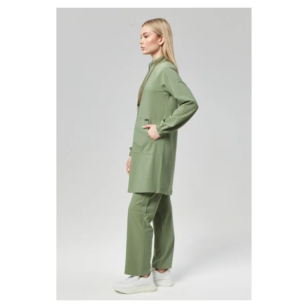 Çatı Uniform Extreme Cool Modest - Premium Çift Yön Likralı Doktor Hemşire Forma Takımı Scrubs Üniforma Cerrahi Takım (Kadın), Yosun - Yosun Yeşili - XS - Görsel 2