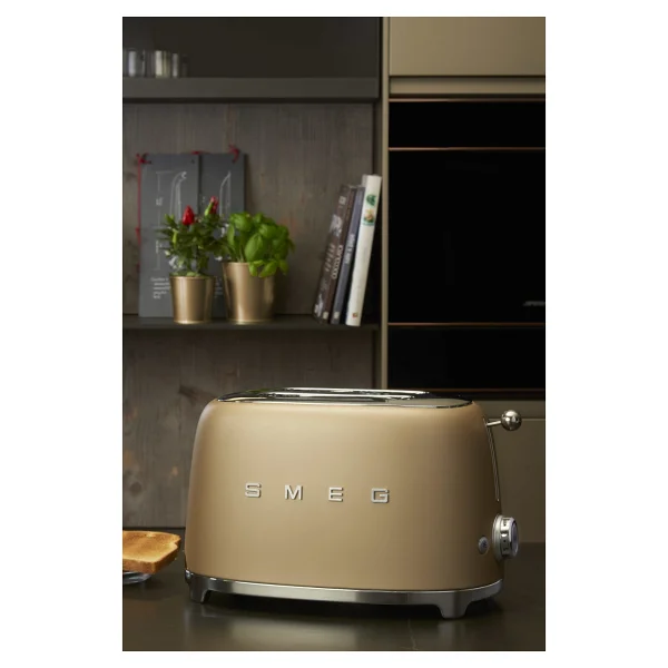 Smeg Retro TSF01CHMEU Mat Gold Ekmek Kızartma Makinesi - Görsel 3