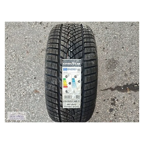 Goodyear UltraGrip Performance Plus 235/45 R18 98V Kış Lastiği - 2023 - Görsel 3