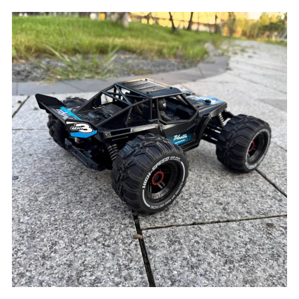 Giffy/Oyuncak Uzaktan Kumandalı Metal Gövde 50 Km Hız Yapan 4x4 Off-Road Arazi Aracı Şarjlı 1400 MaH (Mavi) - Görsel 5