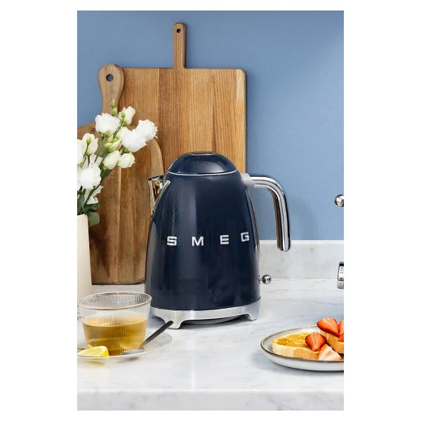 Smeg Navy Blue Özel Seri Kettle & 1x2 Ekmek Kızartma Makinesi ve Filtre Kahve Makine Seti - Görsel 4