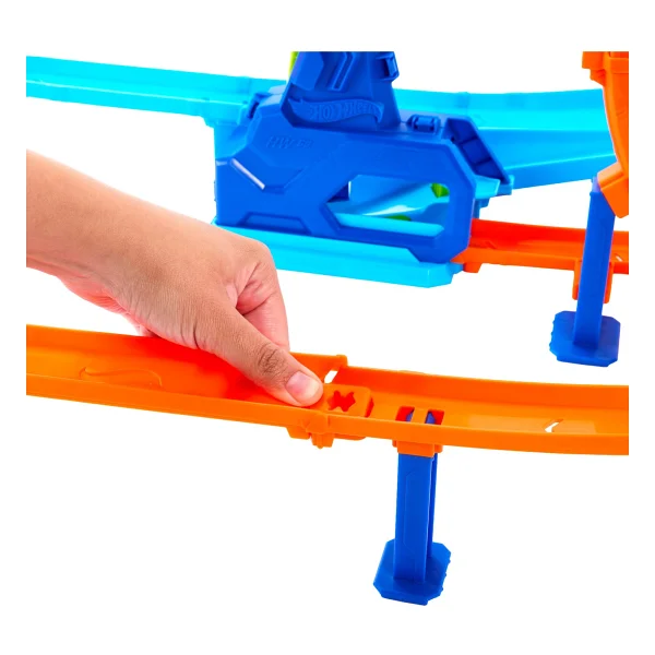 Hot Wheels Akrobasi Pistleri Dolambaçlı Hız Seti ve Metal Araba JHK73 - Görsel 3