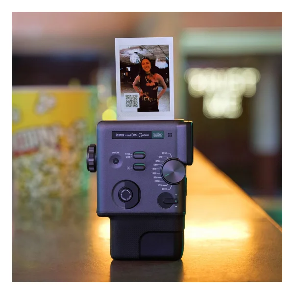 Instax Mini Evo Cinema Fotoğraf Makinesi - Görsel 8