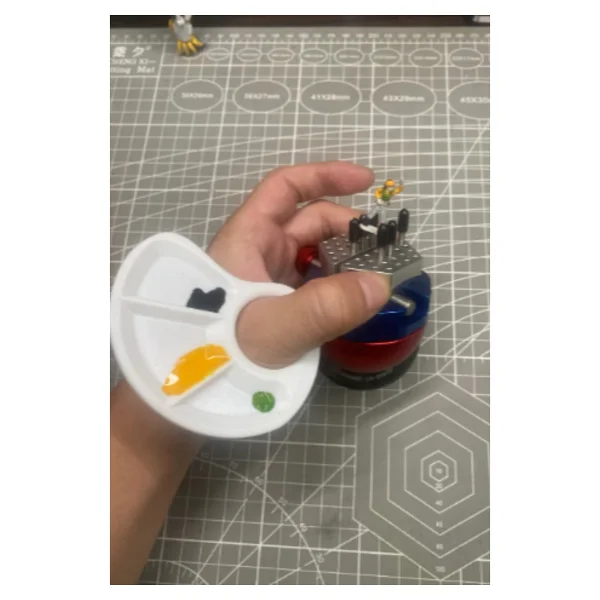 CRAFTS3DSTUDIO Mini Boya Paleti Seti 5'li -4 Adet Farklı Gözlü Palet + 3'lü Fırça Standı Hobi,maket Boyama beyaz - Görsel 2