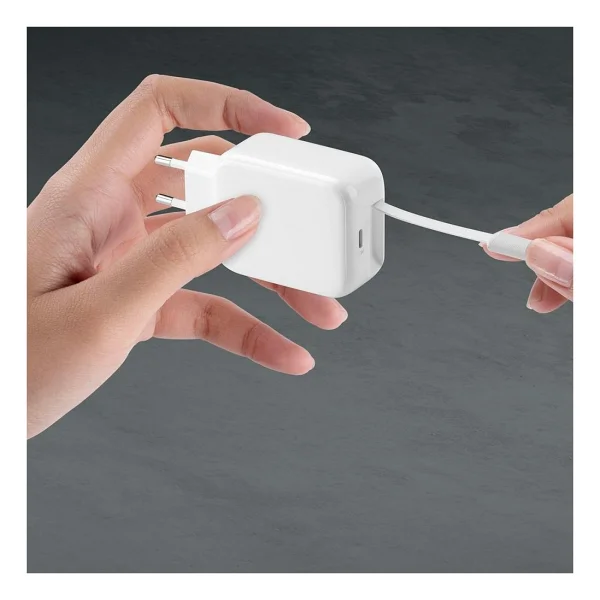 Cellularline 30 W Type-C Kablolu Hızlı Şarj Adaptörü - Görsel 5