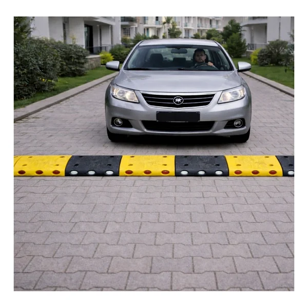 Hayat Trafik Yüksek Etkili Plastik Kasis Seti 33X25X5 cm 2 Metre - Sarı - Siyah - Görsel 4