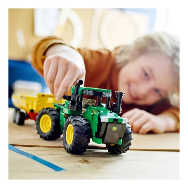 Lego 42136 Technic John Deere 9620R 4WD Traktör - Görsel 9