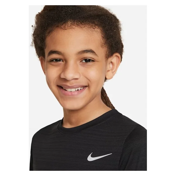 Nike Dri-Fit Miler DD3055 Kısa Kollu Bisiklet Yaka Çocuk Spor Tişört - Görsel 3