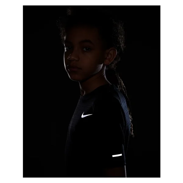 Nike Dri-Fit Miler DD3055 Kısa Kollu Bisiklet Yaka Çocuk Spor Tişört - Görsel 8