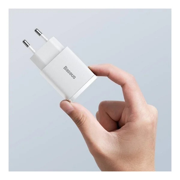 Baseus Compact 20 W Beyaz Hızlı Şarj Adaptörü - Görsel 3