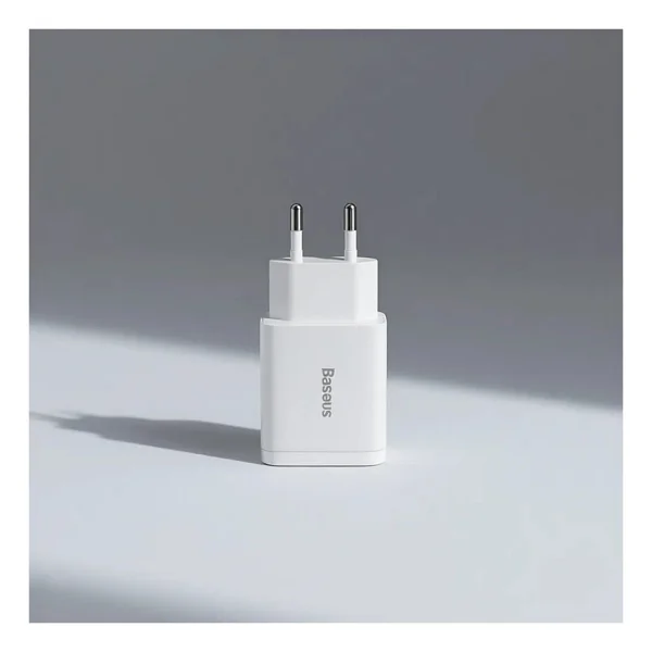 Baseus Compact 20 W Beyaz Hızlı Şarj Adaptörü - Görsel 6