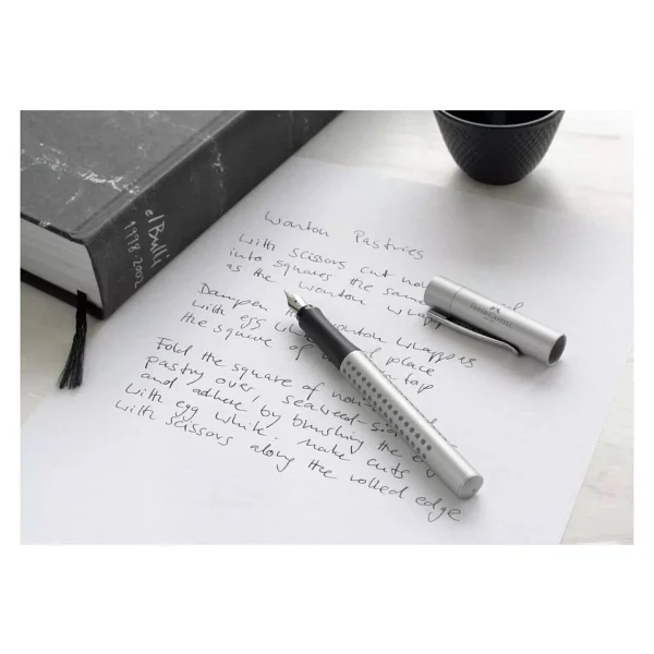 Faber-Castell Grip 2011 Gümüş M Uç Dolma Kalem - Görsel 4