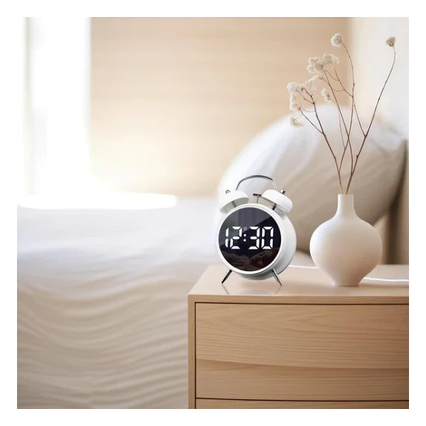 Valkyrie LED Ekranlı Analog Alarmlı Masa Saati Çalar Saat Pil Dereceli Çift Alarmlı Dijital Saat Beyaz - Görsel 4
