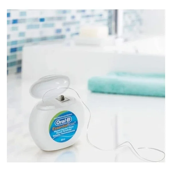 Oral-B Essential Floss Nane Aromalı 50 M Mumlu Diş İpi - Görsel 2
