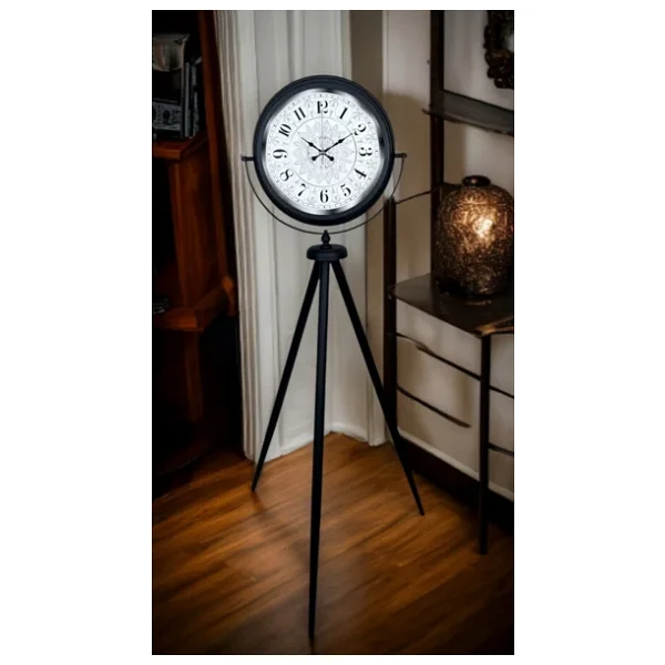 Siyah Desenli Şık Tripod Ayaklı Saat - Görsel 3