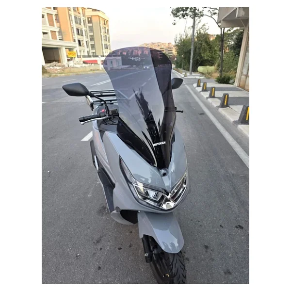 Motocam Motolüx Mcx 125 Ön Cam 2024-2026 Model 68cm Siyah Renkli 4mm - Görsel 2