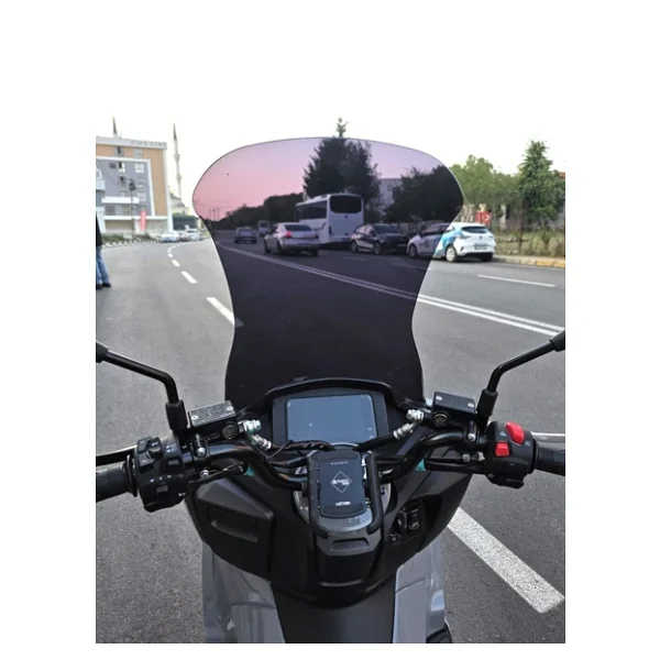 Motocam Motolüx Mcx 125 Ön Cam 2024-2026 Model 68cm Siyah Renkli 4mm - Görsel 4