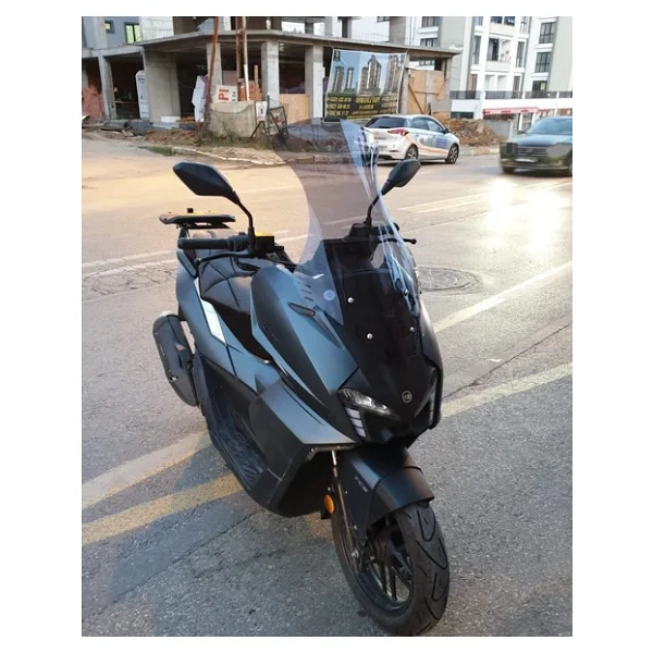 Motocam Yuki Vampire 125 Ön Cam 2023-2026 Model 72cm Füme Renkli 4mm - Görsel 7