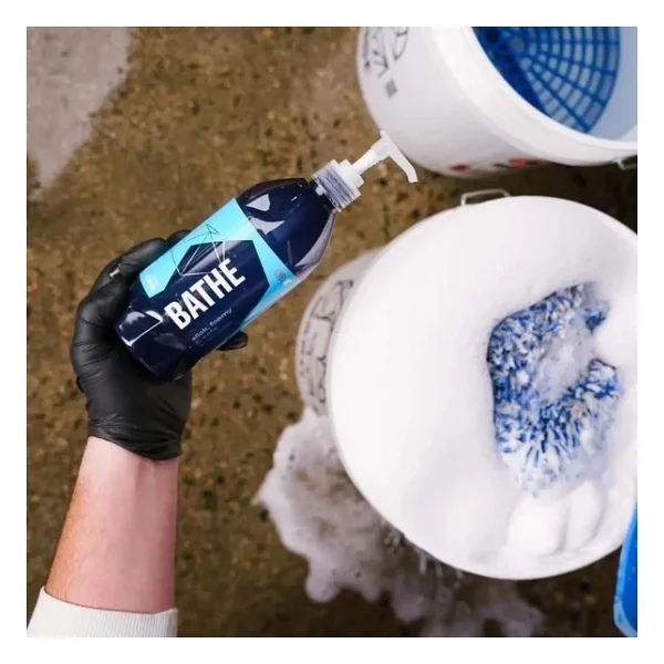 Gyeon Q2m Bathe Ph Nötr Cilalı Oto Şampuanı - 500 Ml -Yüksek Konsantre Jel Araç Yıkama Köpüğü - Görsel 6