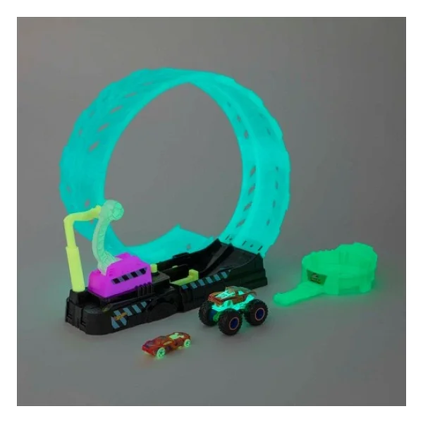 Hot Wheels Monster Trucks Karanlıkta Parlayan Çemberde Yarış Seti Hbn02 - Görsel 7