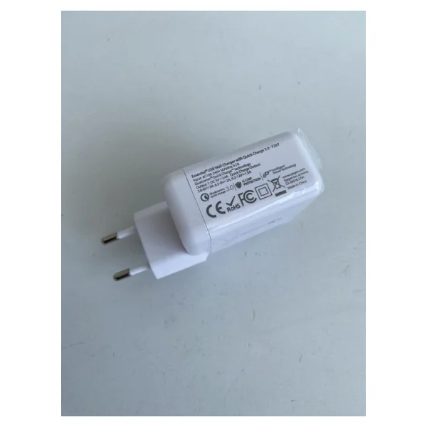 Spigen Essential F207 18 W Hızlı Şarj Adaptörü - Görsel 6